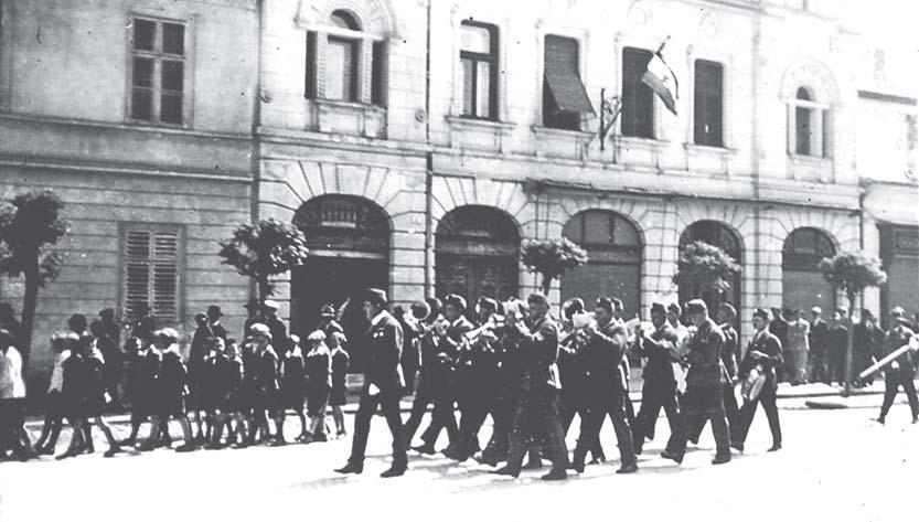 csapata a 68-as számot viselte, és a Klauzál Gábor Cserkészcsapat nevet vette fel. Magyaróvár csapata a 70-es számot és Széchenyi nevet viselte.