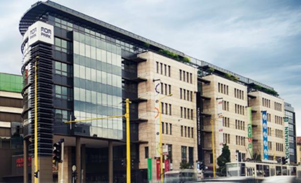 és a BU Technology érkezett. A kisebb bérlőkkel együtt mintegy 3.500 m2-el nőtt a bérelt terület 2017-ben, így az irodaház kihasználtsága 96%-ra emelkedett.