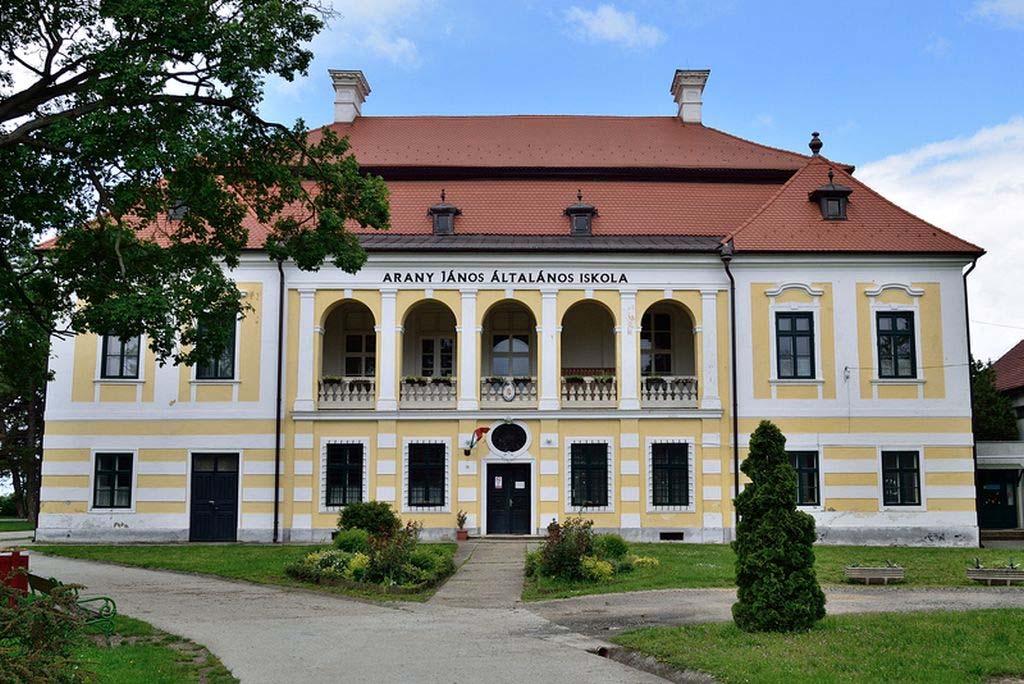 10 Örökségünk, értékeink Felsőbüki-Nagy Kastély A kastély építésének pontos ideje nem tisztázott, de a monda szerint már a Wesselényi féle összeesküvéskor fontos központ volt.
