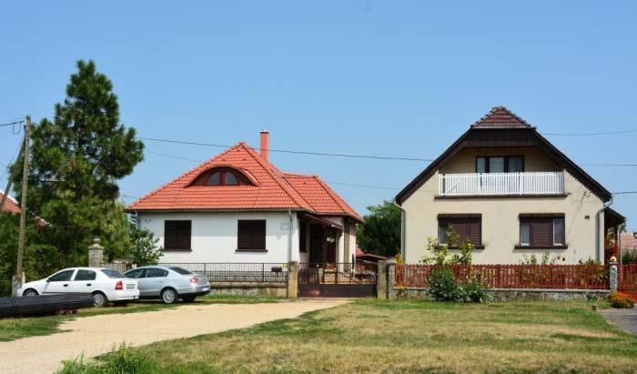 világos színek a jellemzőek, új építésnél és