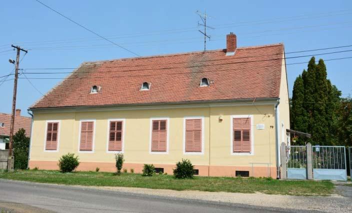 világháború után, amelyeknek homlokzati kialakítása