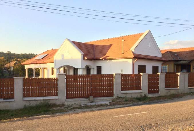 Az épület a mai kor igényeinek megfelelő méretekkel készült, nagyobb, mint a