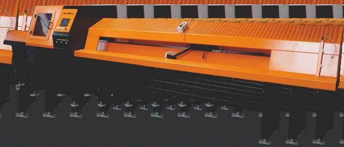 szélesség 40 mm magasság 150 mm 6 kw 400 V ( fázis) 500 mm VÁLASZTHATÓ FELSZERELTSÉG: Vágáshossz növelése 5,5 m-re Jelölés szerinti vágás (fluoreszcens