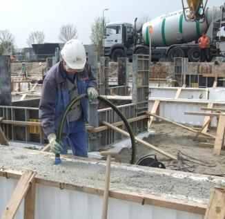 képlékenyítők, öntömörödő beton vagy vibrálás? építkezés fagyban is!