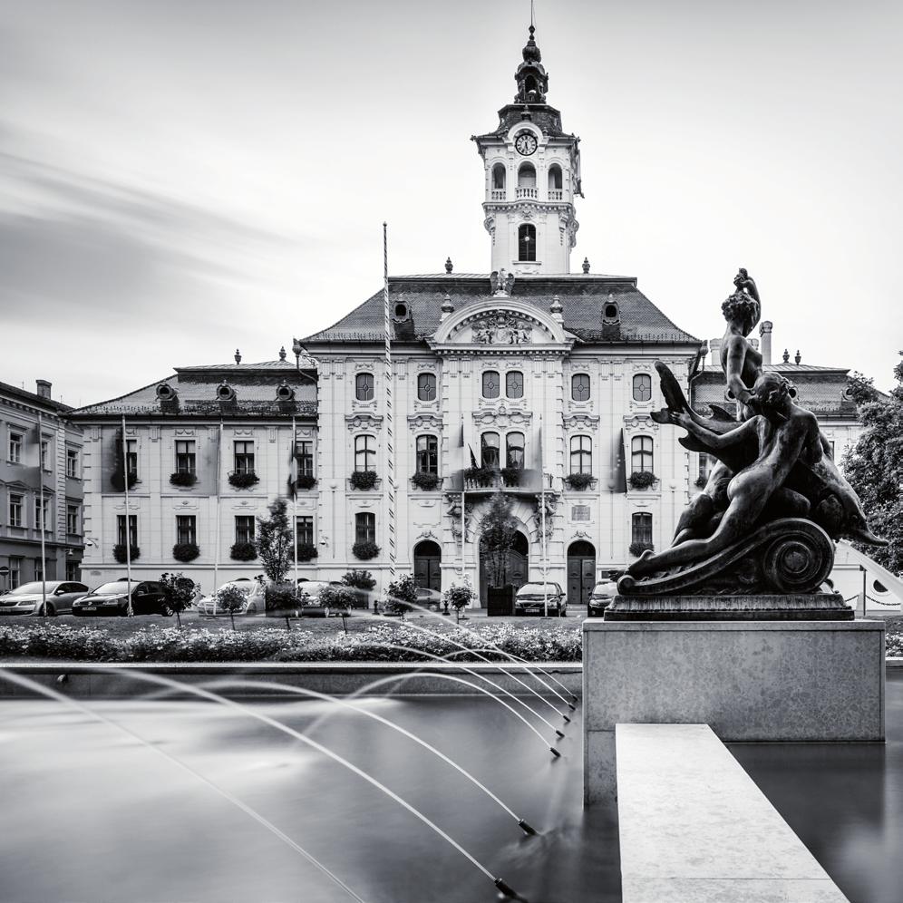 IMPRESSZUM fotó: Papdi Balázs Iványi Aurél Vadász Sándor Szalai Gergely design: Farkas Gergő Tamás TURISZTIKAI INFORMÁCIÓ SZOLGÁLTATÁS SZEGEDRŐL ÉS MAGYARORSZÁGRÓL (programok, szálláshelyek,