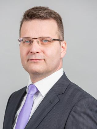 Kedves Ügyfelünk! Szeretném Önnek, mint kiemelt prémium ügyfelünknek az elsők között bemutatni Tóth Viktort, a Budapest Bank új vezérigazgatóját, aki alig pár hete vette át bankunk vezetését.