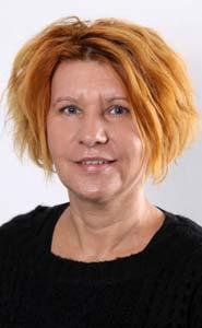 A 2012-ben bevezetett licence-képzés nyilvántartásának kialakítása, az egész folyamat kari szintû menedzselése a nevéhez köthetõ.