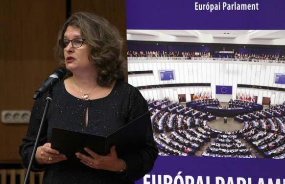 16 Európai Polgári Díjjal tüntették ki dr.