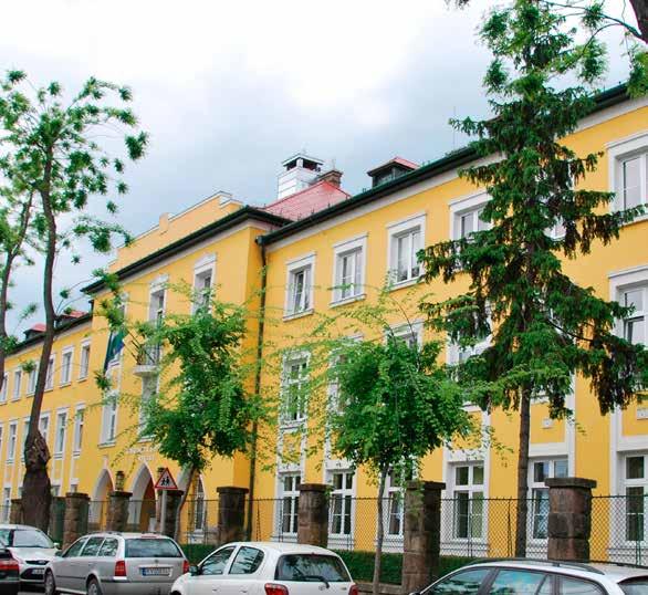 NEUMANN JÁNOS EGYETEM PEDAGÓGUSKÉPZŐ KAR FELVÉTELI TÁJÉKOZTATÓ 2018/19 Tudáshíd a sikerhez!