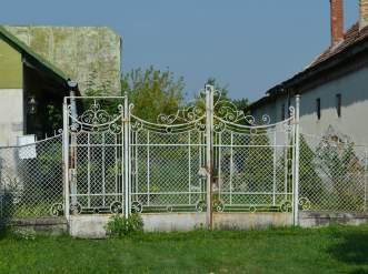kívánatosak, a túldíszített, harsány
