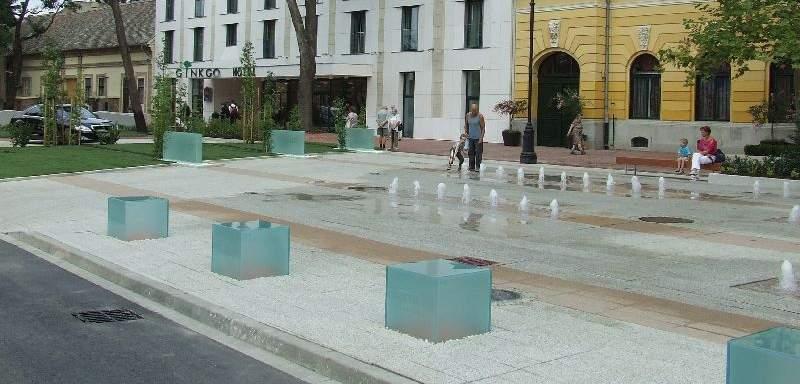 azok értünk vannak, azok a miéink is.