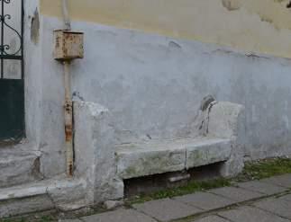 LAKÓHÁZAK