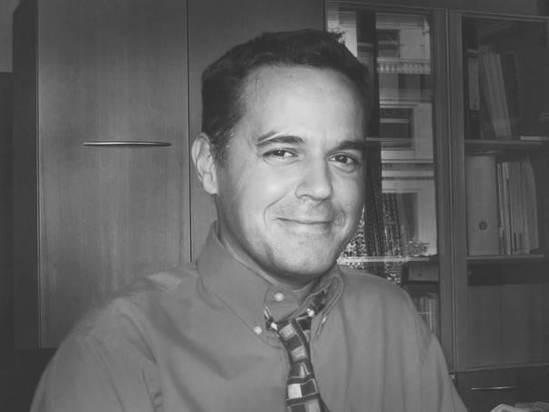 Dr. Eusebio Rial González Az Európai Munkahelyi Biztonsági és Egészségvédelmi Ügynökség (EU-OSHA) 2014-ben elveszítette egyik szeretve tisztelt munkatársát. Dr.