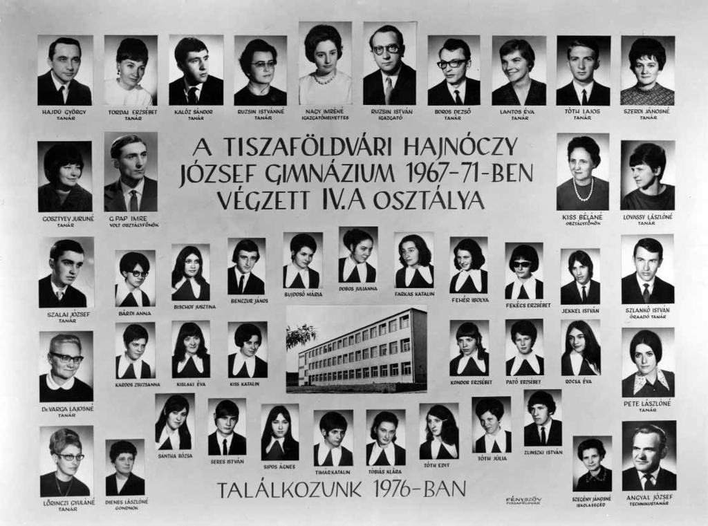 41 1970/71. tanév, IV. A Diákok soronként: 1. sor: Bárdi Anna, Bischof Jusztina, Benczur János, Bujdosó Mária, Dobos Julianna, Farkas Katalin, Fehér Ibolya, Fekécs Erzsébet, Jekkel István; 2.