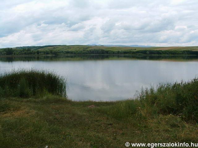 (szombat) o reggeli 8:00-9:00 o indulás Egerszalókra 9:30 o tanulmányi sétaút egerszalóki Hőforrás és a sódomb Betyárbújó kaptárkövek Madárház Kőhíd Barlanglakások