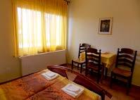 hu www.family-apartman.hu Lipót Cseresznyés Ház 9233 Lipót, Rákóczi F. u. 2. Tel.