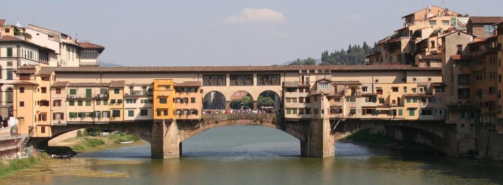 tulajdonában akié egész Firenze volt. Gyönyörű volt, főleg az épületek. Mindegyiken volt valamilyen szobor nagyon szépen kidolgozva. Január 29.