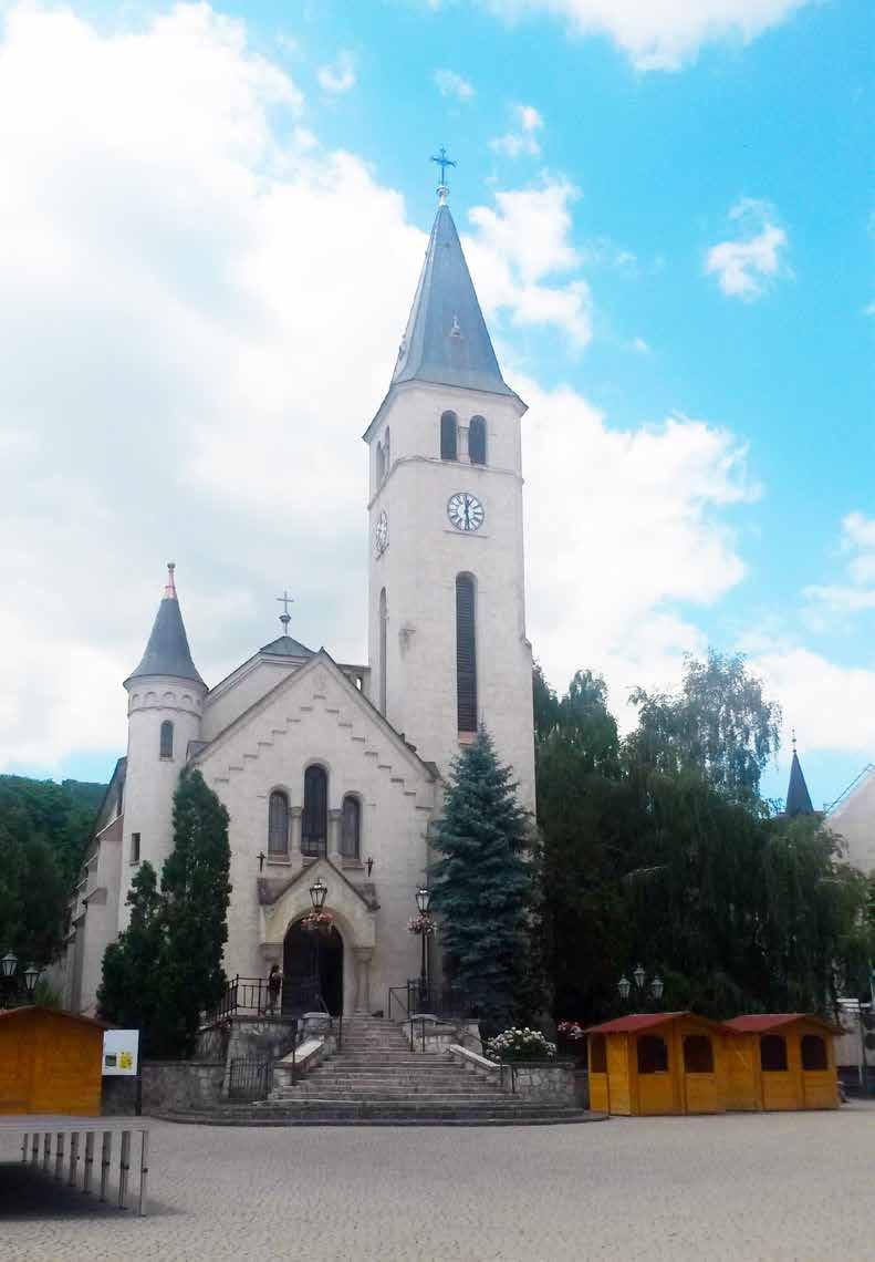 ZENÉS ISTENTISZTELETEK / MUSICAL SERVICES Zenés mise / Musical Holy Mass Augusztus 7. vasárnap, 9:00 I Katolikus templom Sunday, 7 August, 9 a.m. I Catholic Church GÁLAKONCERTEK GALA CONCERTS Zenés istentisztelet / Musical Service Augusztus 7.
