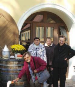 V areáli vodného mlynu sme si vypočuli jeho históriu a pozreli sme si vystavené pracovné náradia, ktoré sa používali kedysi pri práci vo vodnom