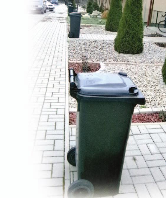 TVRDOŠOVSKÝ SPRAVODAJ DECEMBER 2017 O JESENNÝCH PRÁCACH PVS Gro jesenných prác Podniku verejnoprospešných služieb tvoril odvoz odpadu a oprava miestnych komunikácií.