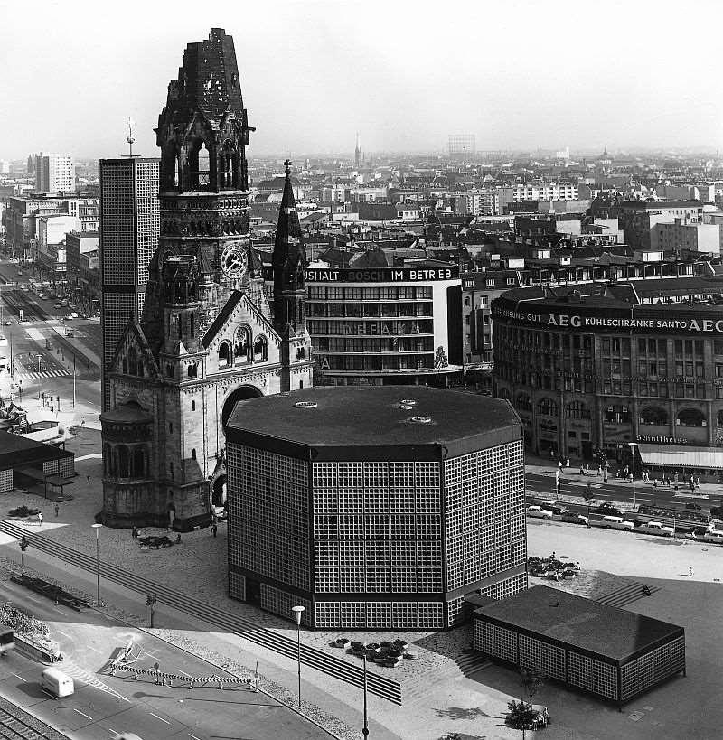 Kaiser Wilhelm Gedächtniskirche, 1959-63,