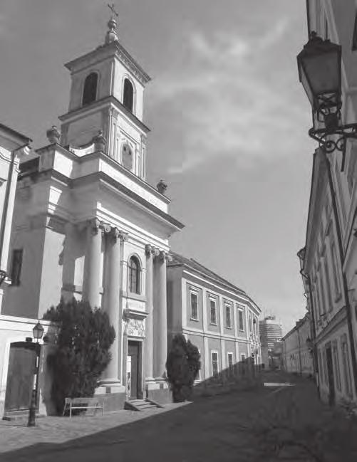 VESZPRÉMI SZEMLE 2016/2 Pesovár Ernő európai hírű néprajztudós, valamint a volt köztársasági elnök, Mádl Ferenc is. Az iskola hat püspököt és egy bíborost adott a Római Katolikus Egyháznak.