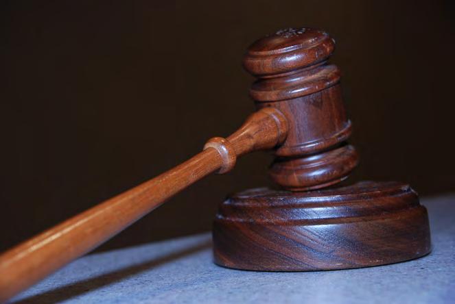 Jogi támogatás Jó, ha valaki segít a folyamat során. Vagyis van, aki odafigyel rád, ha valamit el kell intézned, mint például a tartózkodási engedély. Ezt egy ügyvéd is elintézheti számodra.