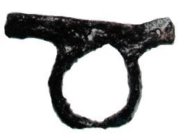 Nu există cuţite cu şanţuri pentru scurgerea sângelui. Rezultatul, destul de neclar în imagine, poate proveni de la coroziune. Desenul publicat în 2009 (p. 398, tab.