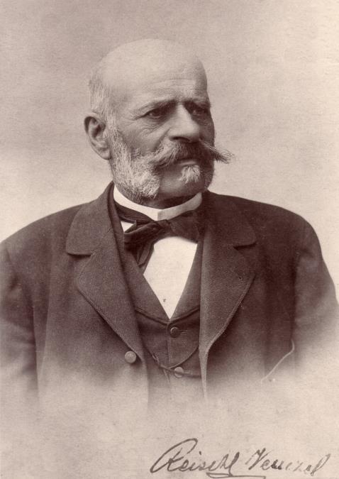 18 Hévíz gyógyfürdő rangra emelkedik (1905-1914) 1905-ben Reischl Vencel keszthelyi sörgyáros vette 35 évre haszonbérletbe a fürdőt, a Szent András-i majort és az ehhez kapcsolódó gazdaságot.