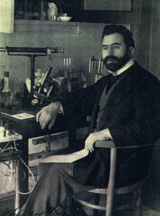 23 Zander Intézetet létesített, ahol elektroterápiás, laboratóriumi és röntgendiagnosztikai vizsgálatokat tudtak végezni. Nagyon sokat tett azért, hogy Hévíz mint gyógyfürdő ismertté váljon.