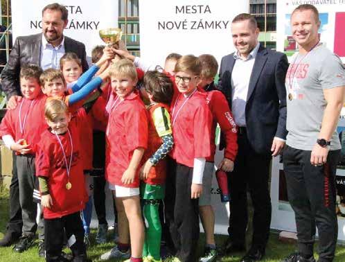 Hozzátette azt is - örömmel tölti el, hogy kivehetik a részüket városunk fiatal sporttehetségeinek fejlődésében.