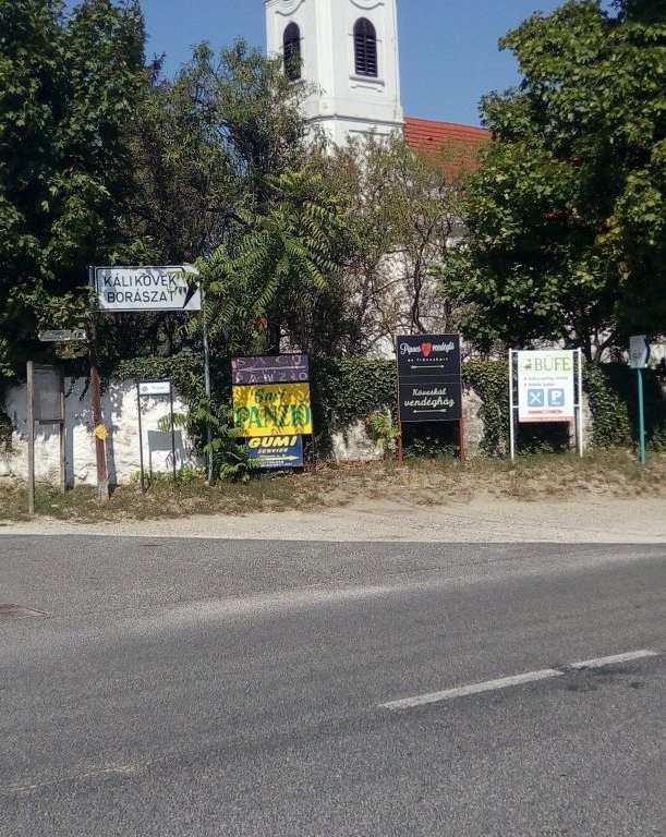 A képek nem a településen készültek.