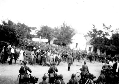 1906, Bay Ilona-lak Csaroda 1 Kárpátalja 1939-es visszafoglalása egy, a Magyar Királyi Honvédség által A település a térség egyik földrajzi csomópontja, így történhetett, hogy a