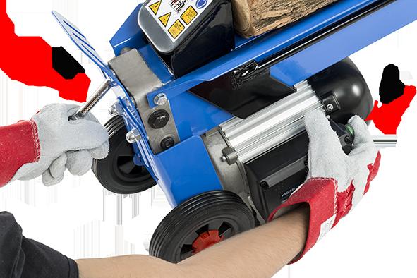 Használat 1.ábra 2.ábra Egyik kezével (jobb) nyomja be és tartsa benyomva a villanymotor zöld színű főkapcsolóját.