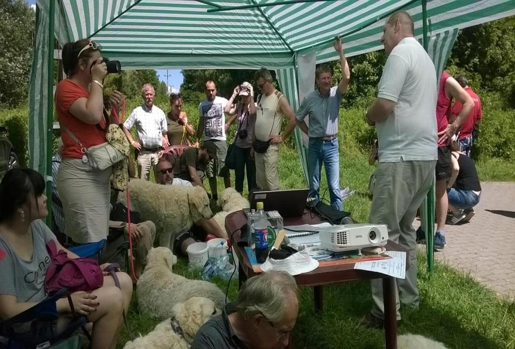 Egyesület és a Fehér Kereszt Állatvédő Liga közreműködésével, ahol neves