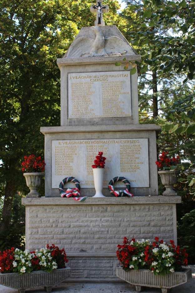 Világháborús emlékmű HELYI VÉDETT ÉPÜLETEK Száma Címe Hrsz Megnevezése Védés éve É1 Barát utca 1676 hrsz Szent Anna Kápolna É2 Templom utca 378 hrsz Rózsafüzér Királynéja Templom É3 Szabó István u.