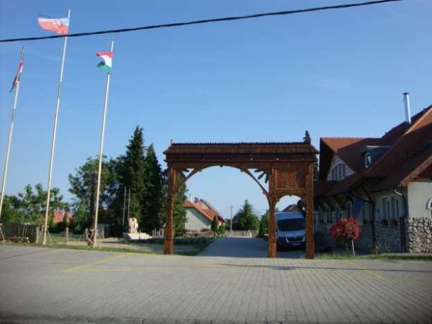 BEMUTATÁSA