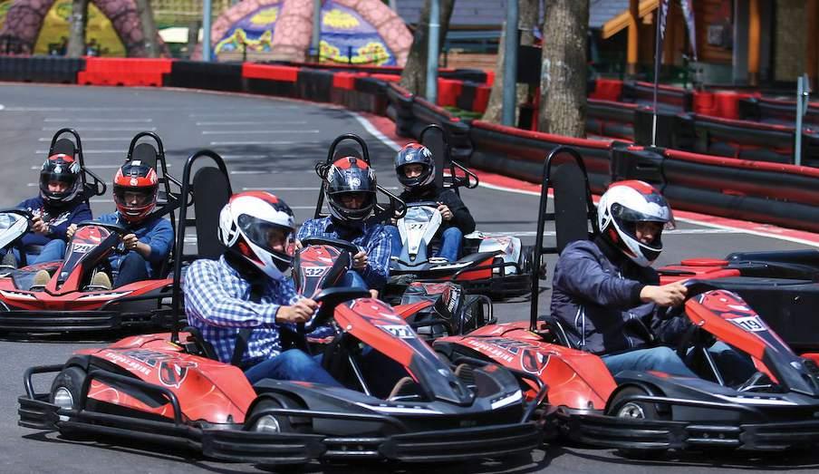CSAPATÉPÍTÉS AJÁNLATOK HELL KART