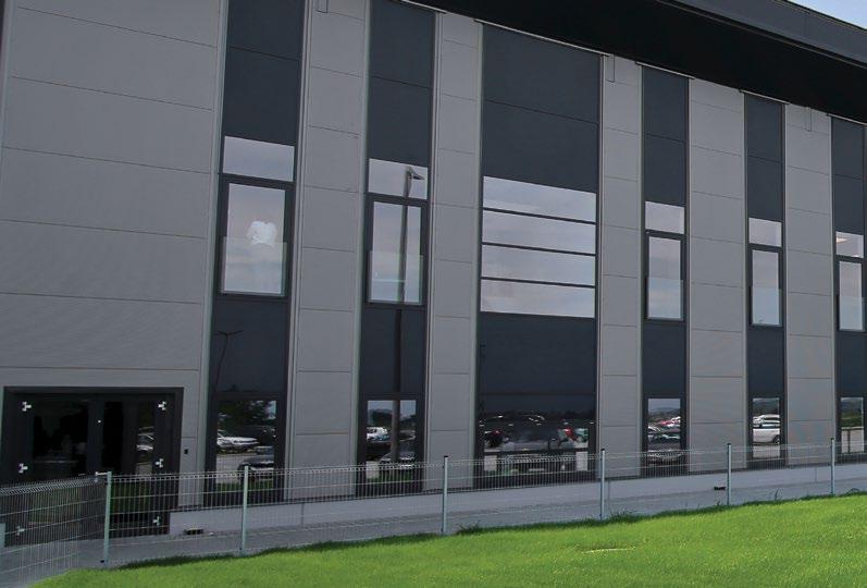 2017 területe: 46.970 m² épület 30.