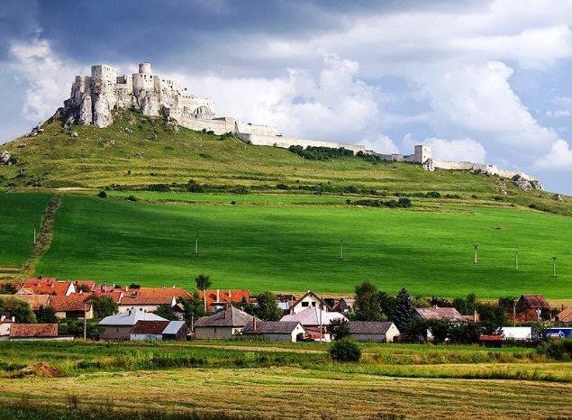 Csütörtökhely 10 km-re Lőcsétől, de visszafelé (megéri! lusták).