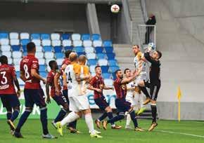 ), Lazovics, Henty FTC: Dibusz Botka, Otigba, Blazic, Pedroso Gorriarán (Moutari, 69.