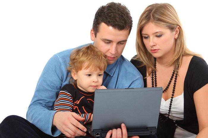 B.I.G. Biztonságos Internet Szülőknek :: Az internet veszélyei, a szülők és  az iskola feladatai, lehetőségei - PDF Free Download