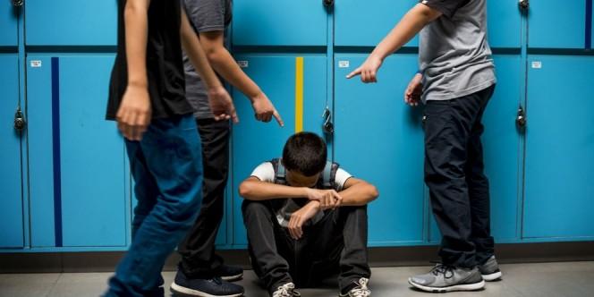 A FELNŐTTEKNEK, TANÁROKNAK, SZÜLŐKNEK IS MUSZÁJ megértenie az életünkben bekövetkezett változásokat tanulni és