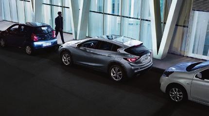 neonfényben. Kérjük, hogy a járművek valós színét tekintse meg személyesen INFINITI márkakereskedőjénél. 1 Felár ellenében rendelhető.