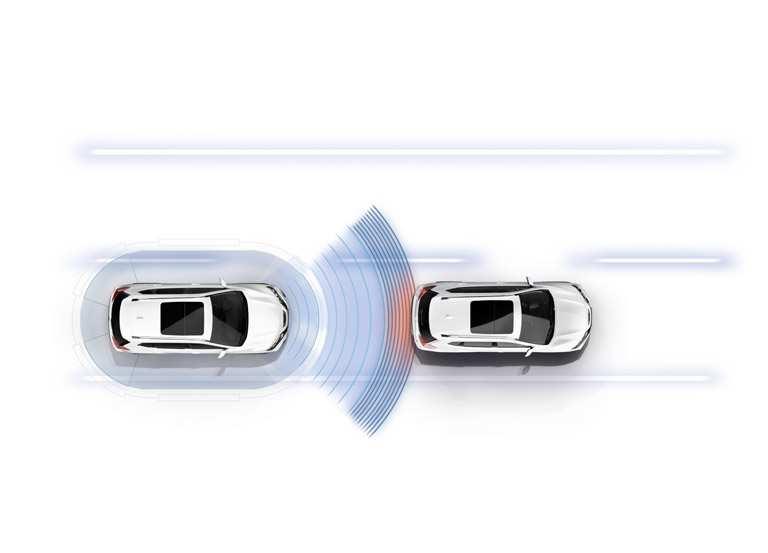 Sávelhagyásjelzés 18 -os könnyűfém keréktárcsa NissanConnect navigáció digitális rádióval Intelligens 360 Fokos