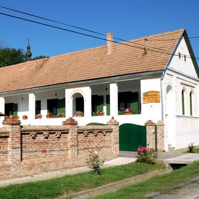Kerüljük az előre gyártott betonelemekből épített,