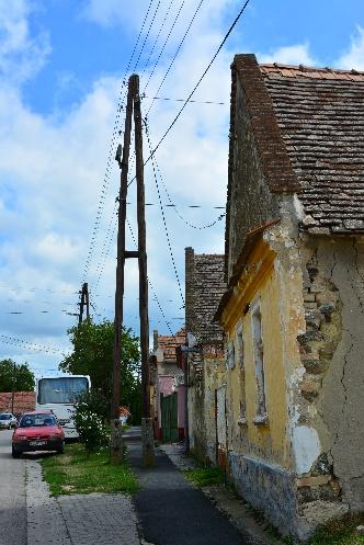 található.