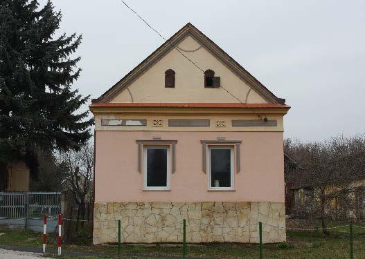 31 HOMLOKZATKÉPZÉS Galambok