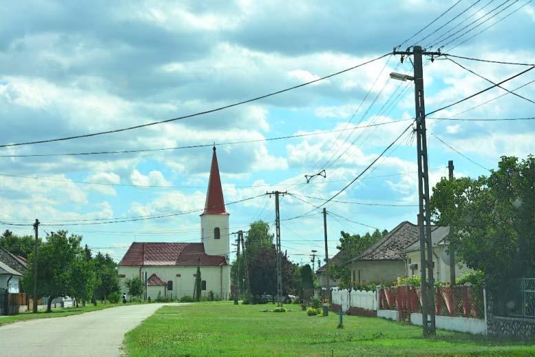 néhol az utak térfala távolodik