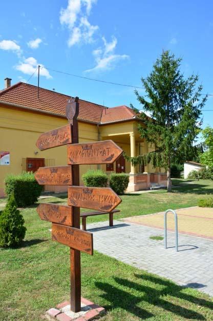 falaira illetve a kerítésre kerülő reklámok